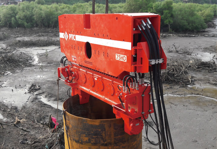 Hydraulic vibrohammer from PTC