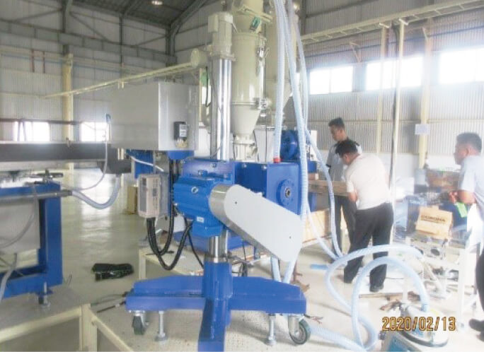 Export sales and installation of industrial machinery
